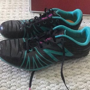 New balance women’s spikes
